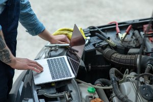 getting data from car on laptop