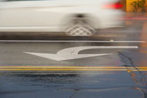 empty left turn lane